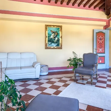 Tenuta Astolfi 12&3, Emma Villa