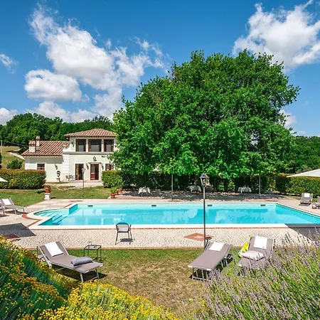 Tenuta Astolfi 12&3, Emma Villa *
